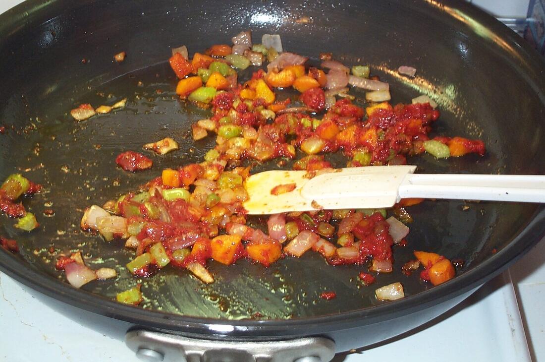 Maillard vs Caramelization: The Real Science of Browning Food
